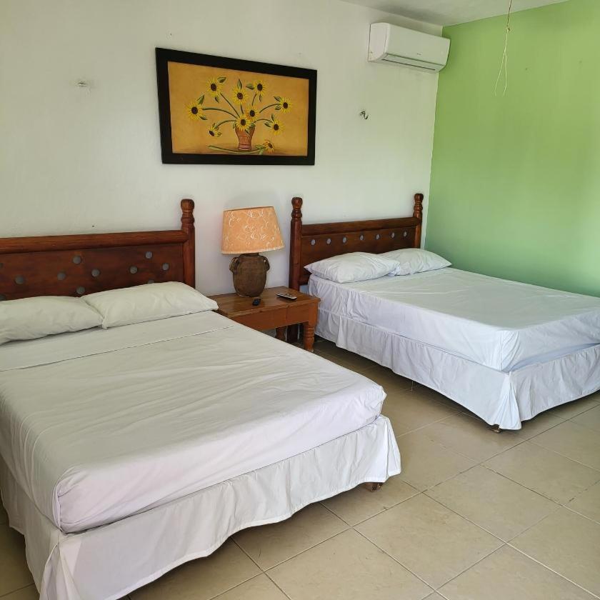 Pelican Inn At Las Dunas Chelem Dış mekan fotoğraf
