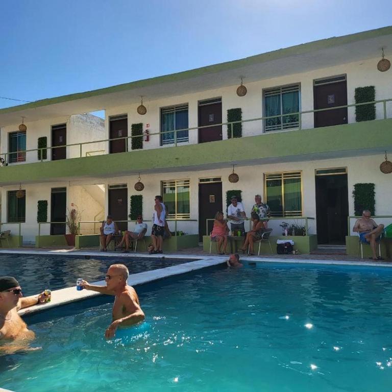 Pelican Inn At Las Dunas Chelem Dış mekan fotoğraf