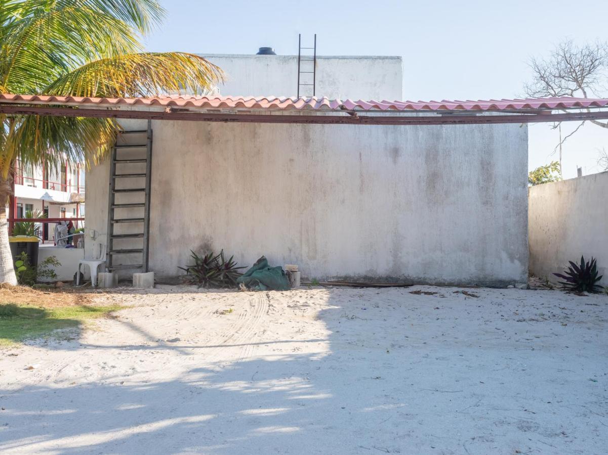 Pelican Inn At Las Dunas Chelem Dış mekan fotoğraf