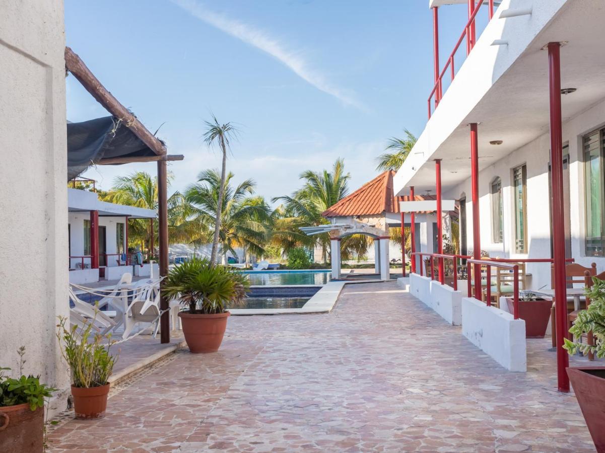 Pelican Inn At Las Dunas Chelem Dış mekan fotoğraf